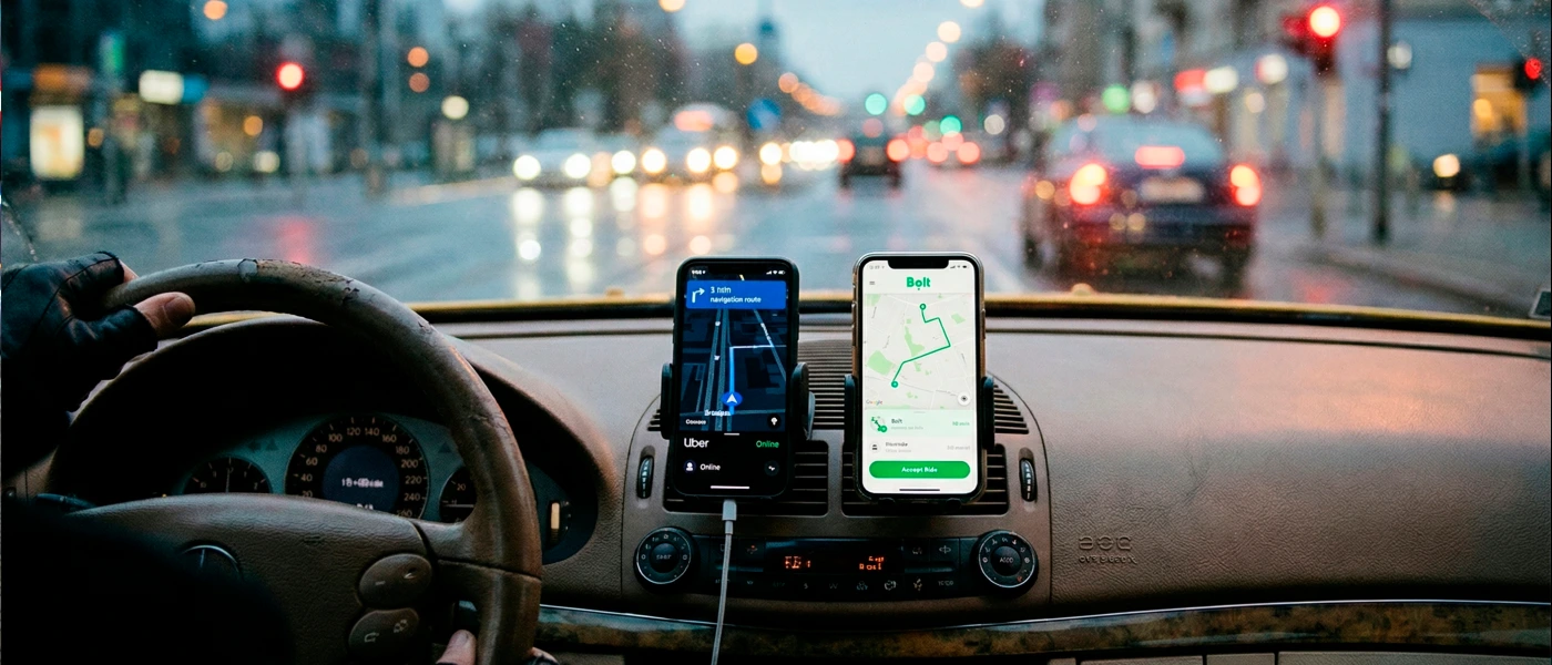 Uber, Bolt, FreeNow – co wybrać? Porównanie dla kierowców i pasażerów